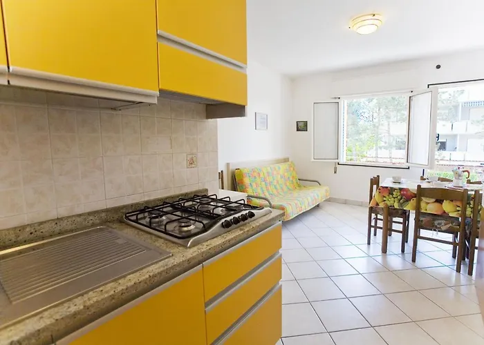 Semesterbostad Angela *